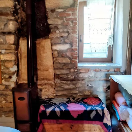 Maison Adoree